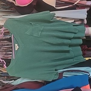 eesome sweater size medium